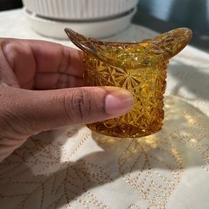 Rare Find Vintage Amber Glass Daisy And Button Top Hat